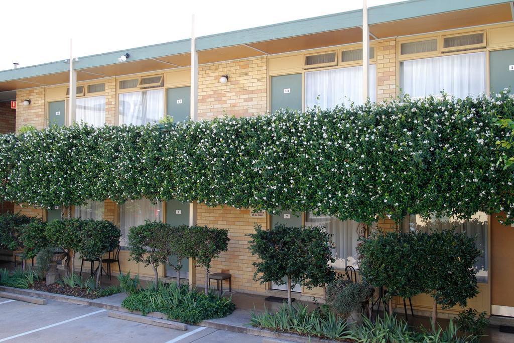 Mid City Motor Inn Queanbeyan Habitación foto